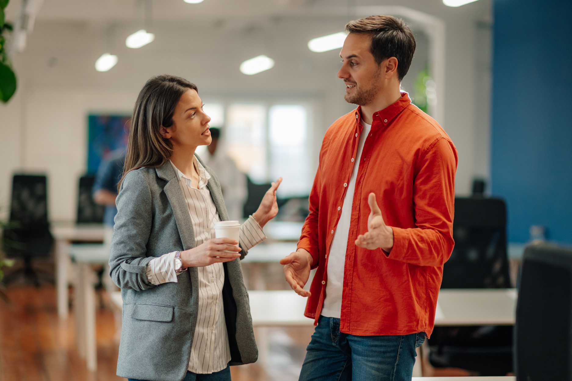A business owner is delivering an effective elevator pitch about their business.